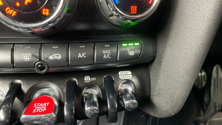 MINI Hatchback 2.0 Cooper S Sport II 3dr Auto [Comfort Pack] Petrol Hatchback